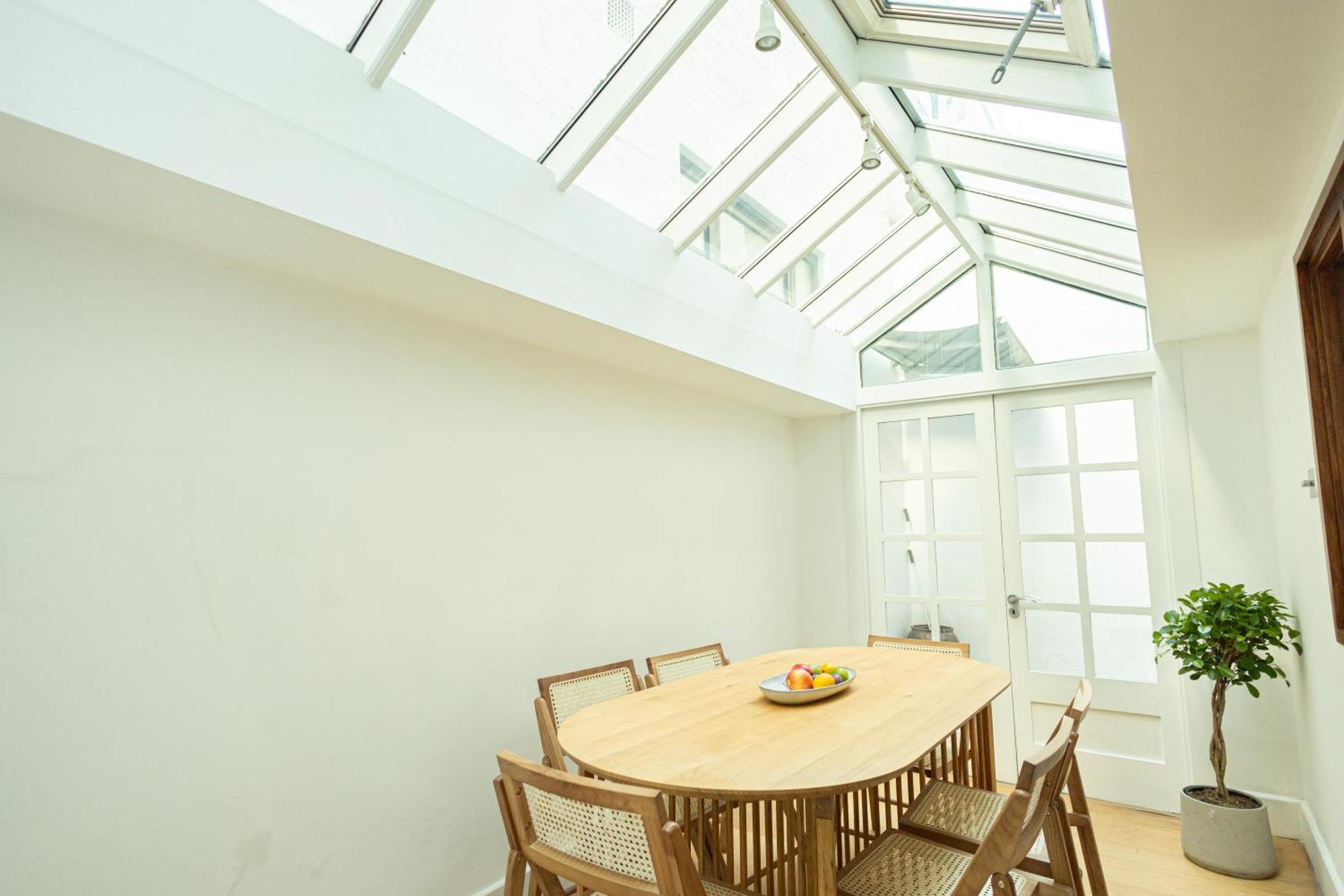 2Bedroom Gem In The Heart Of Kensington London Exterior photo